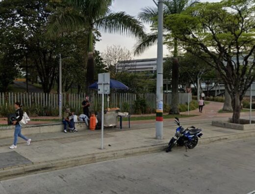 Cajón Estación Ayura